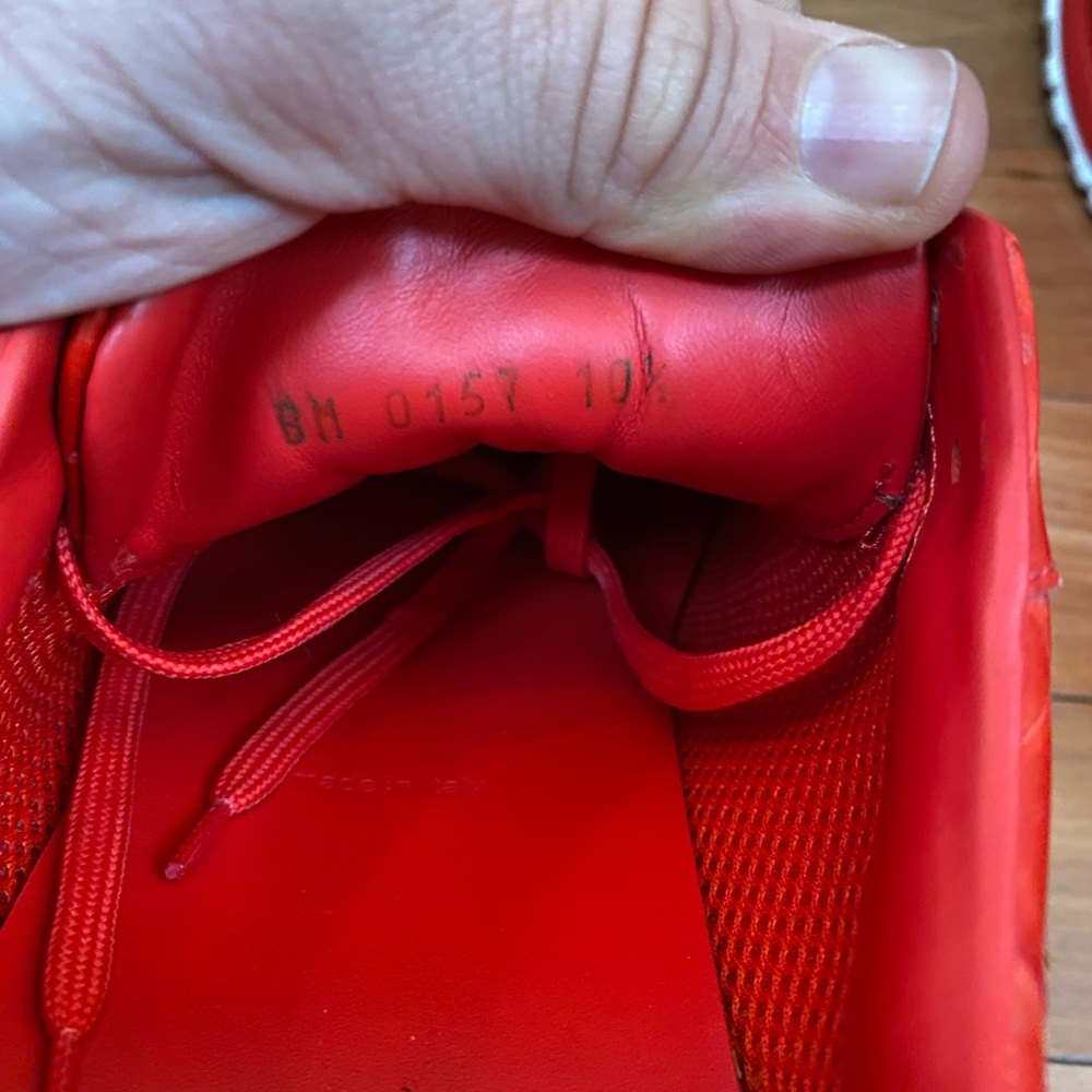 Authentic Louis Vuitton Sneakers - Picture 5 of 6